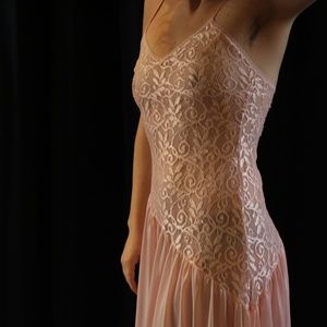 80s Pale Pink Lace Slip